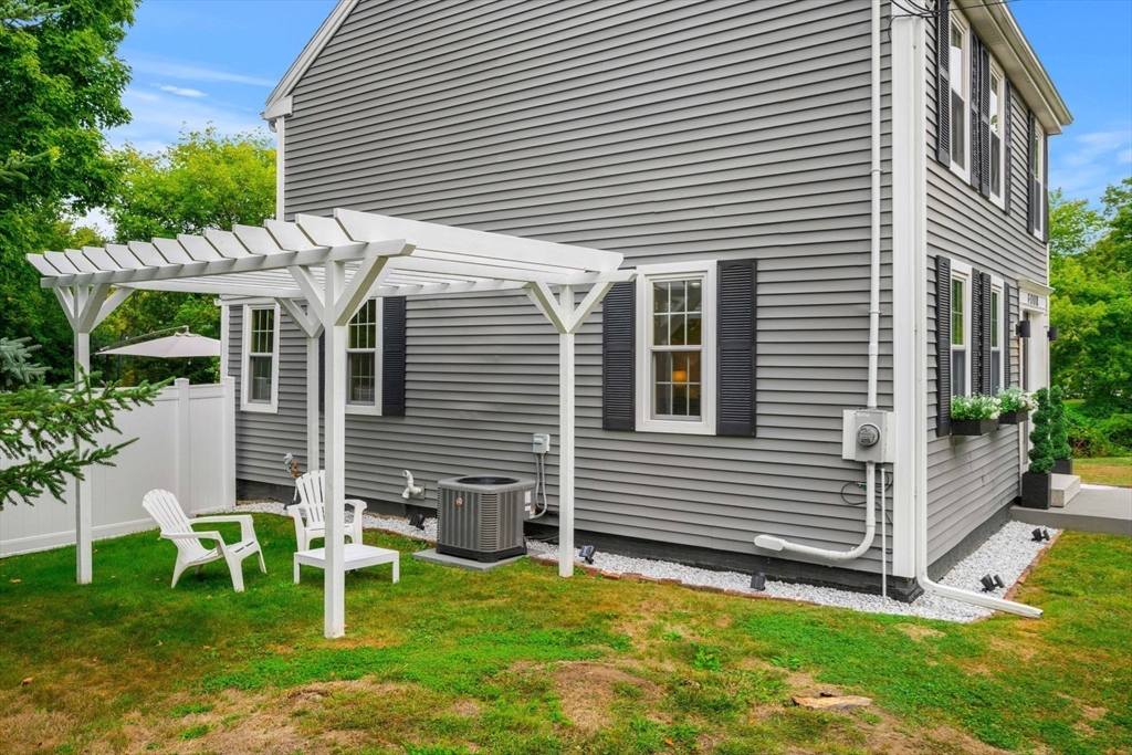 4 Crane Neck St
