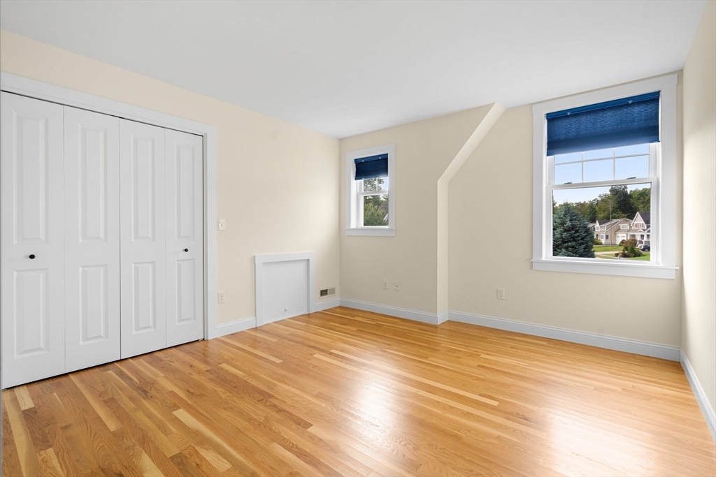 23 Halls Way