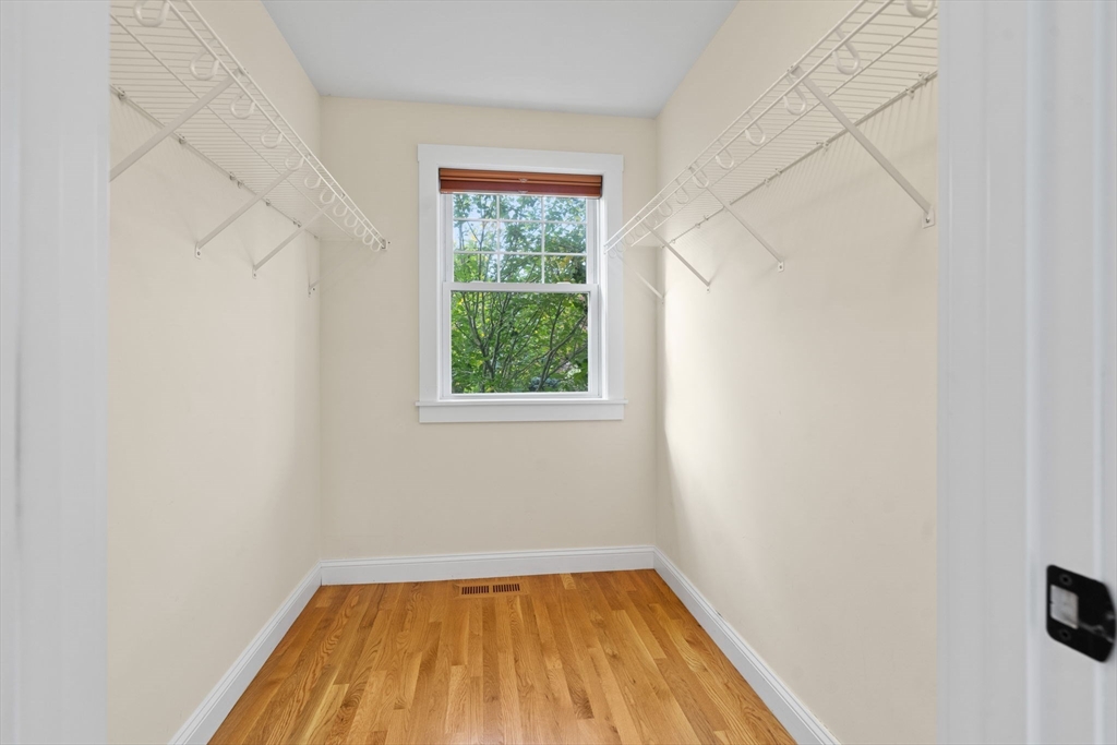23 Halls Way
