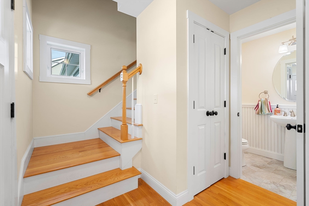 23 Halls Way