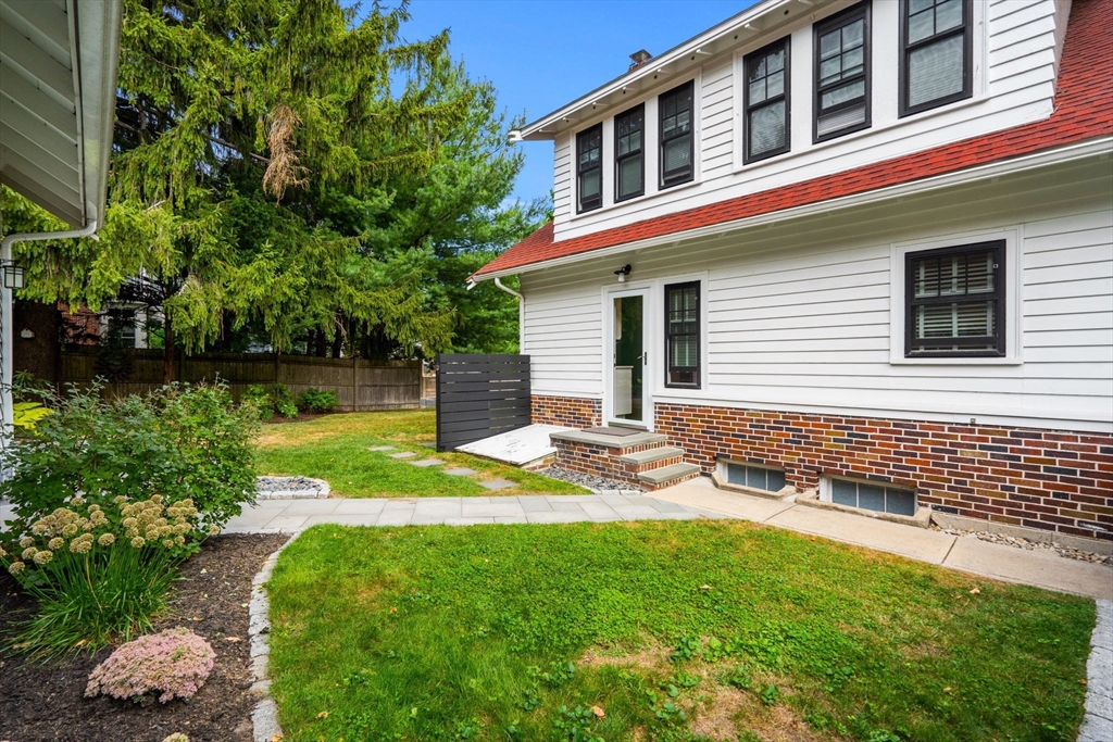 289 High St