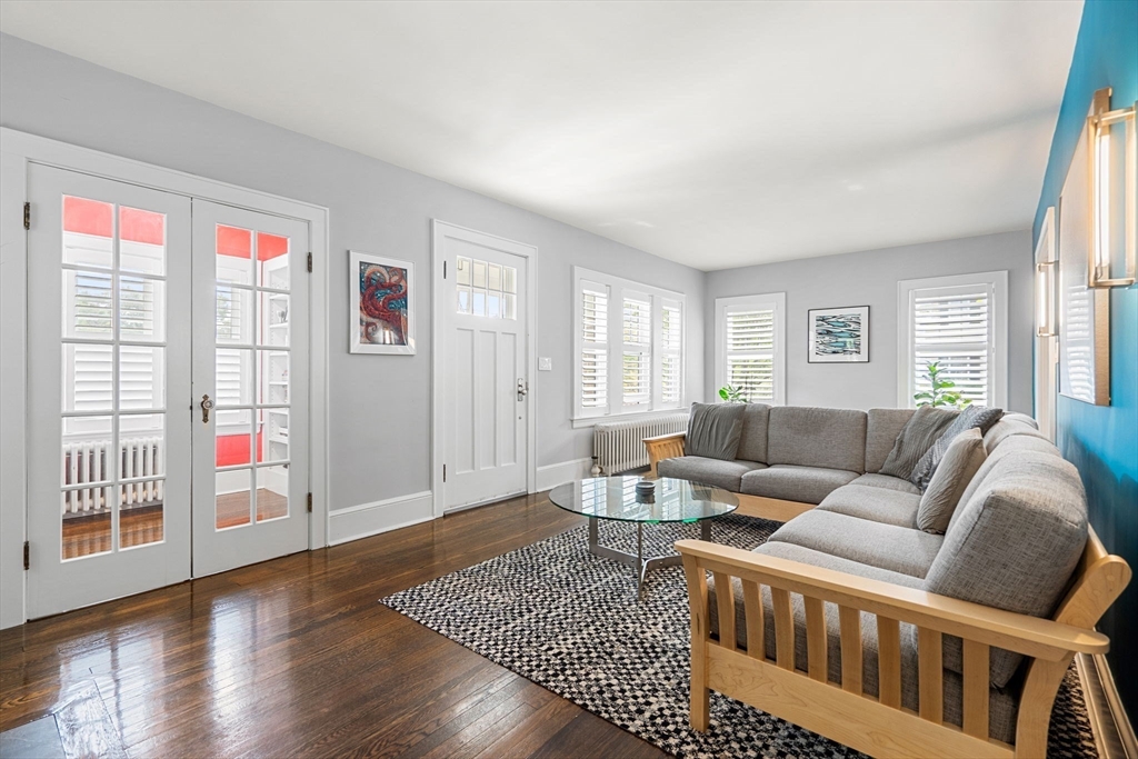 289 High St