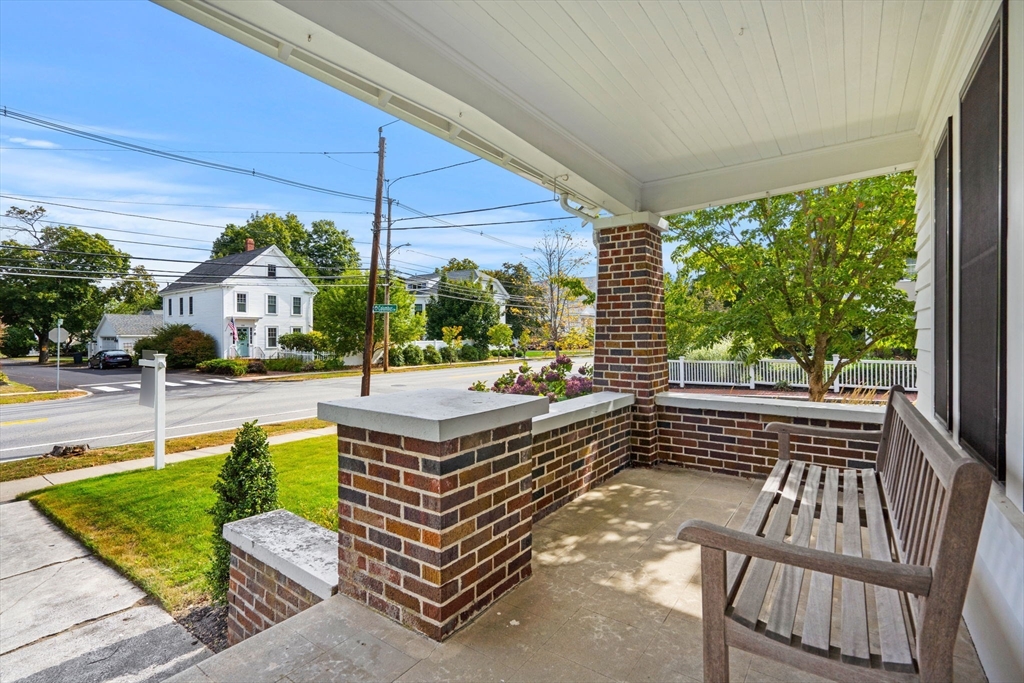 289 High St