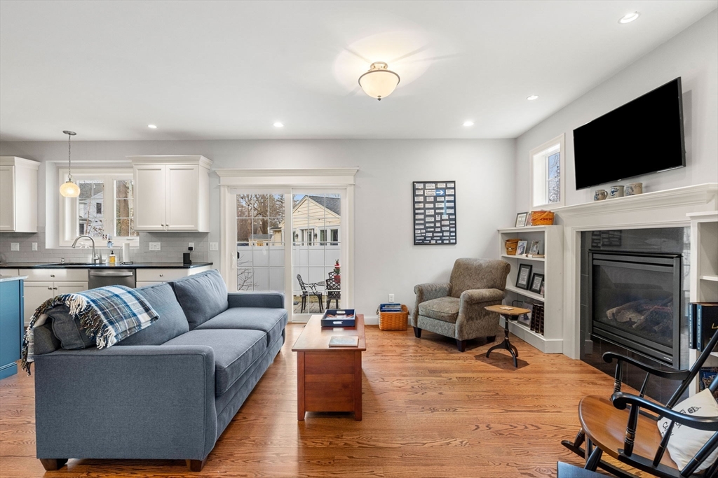 24 Collins St # 24