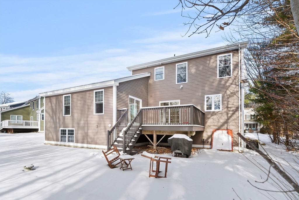 28 Halls Way