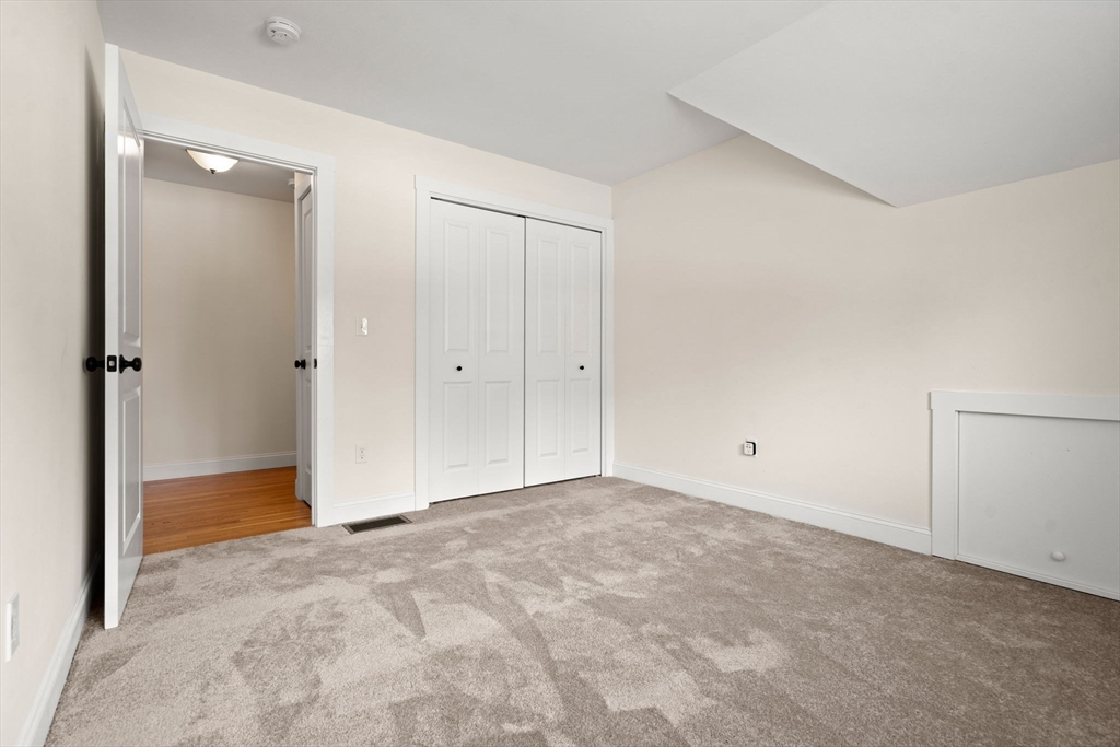 28 Halls Way