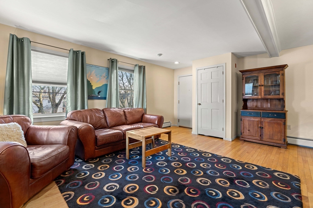 6-8 Temple St # 4