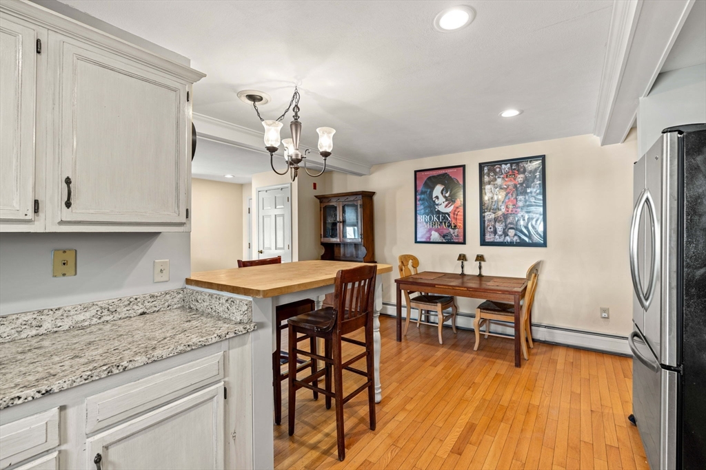 6-8 Temple St # 4