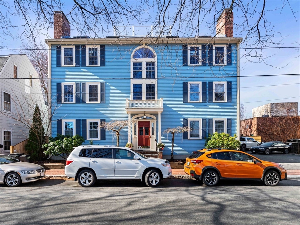 6-8 Temple St # 4