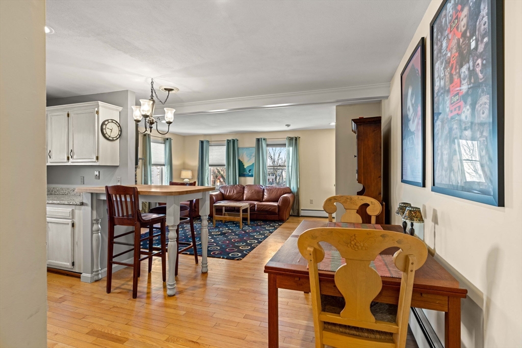 6-8 Temple St # 4