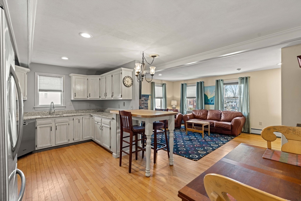 6-8 Temple St # 4