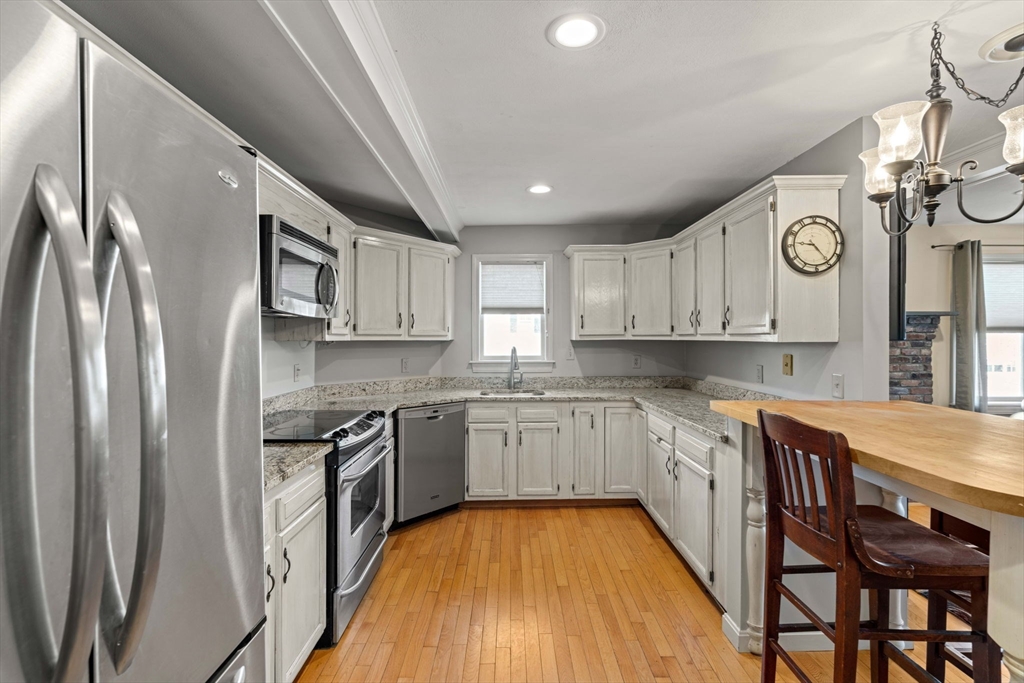 6-8 Temple St # 4