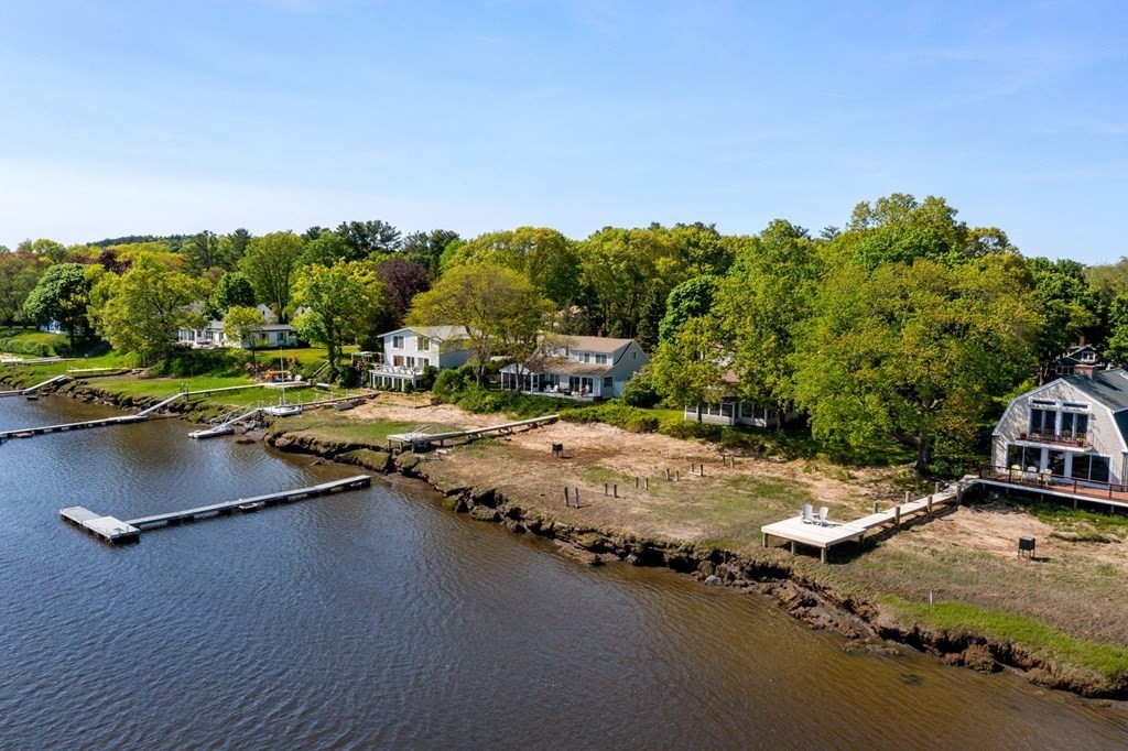 54 Cottage Rd