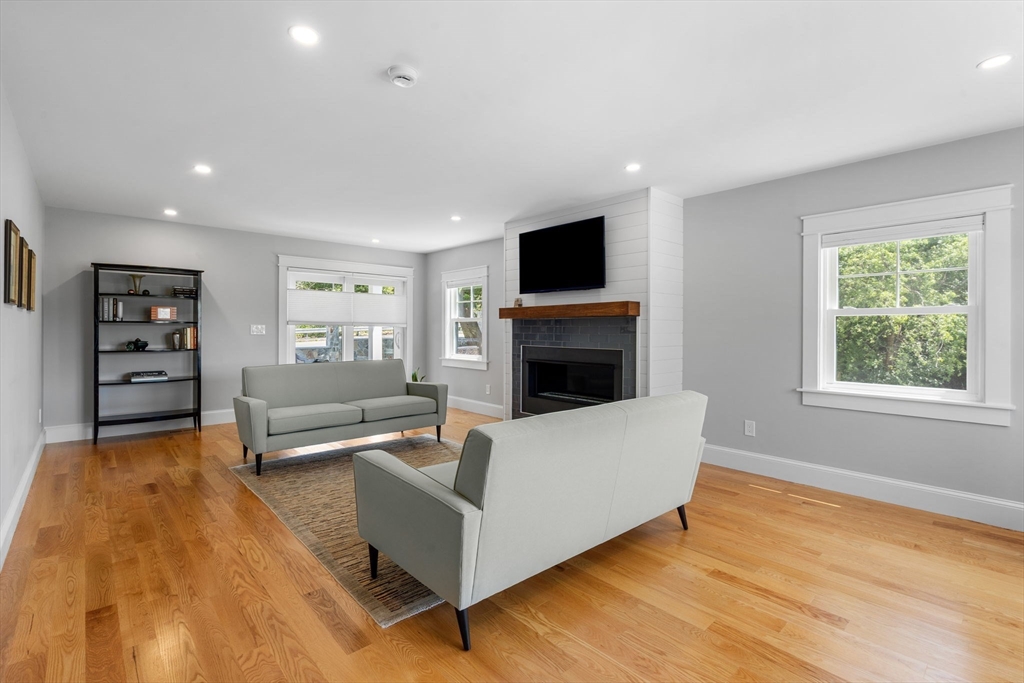 182 High Rd