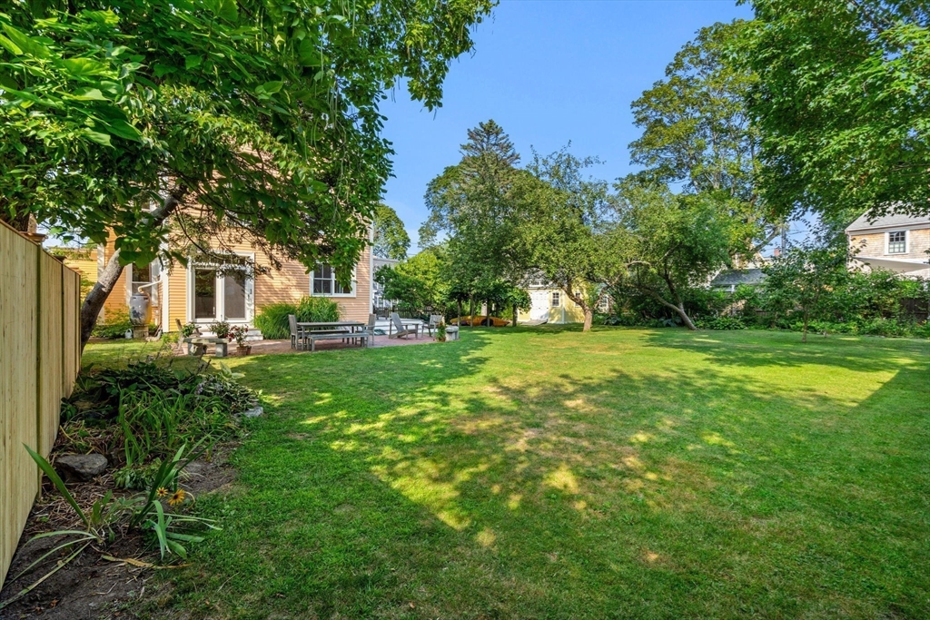 78 Purchase St