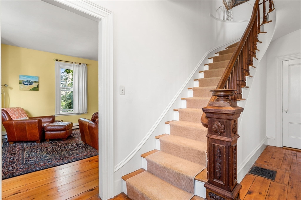 78 Purchase St