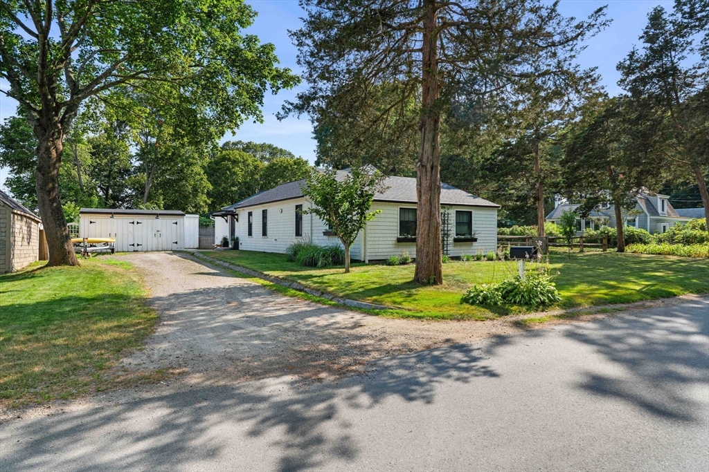 66 Cottage Rd
