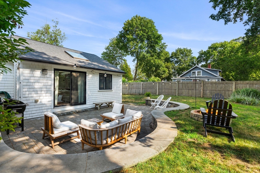66 Cottage Rd