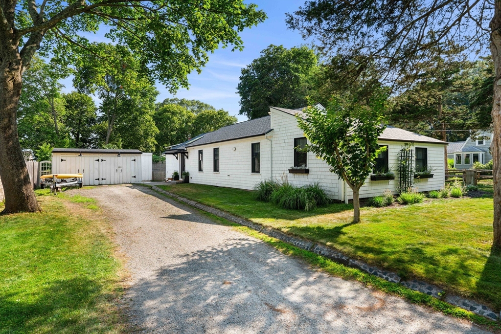 66 Cottage Rd