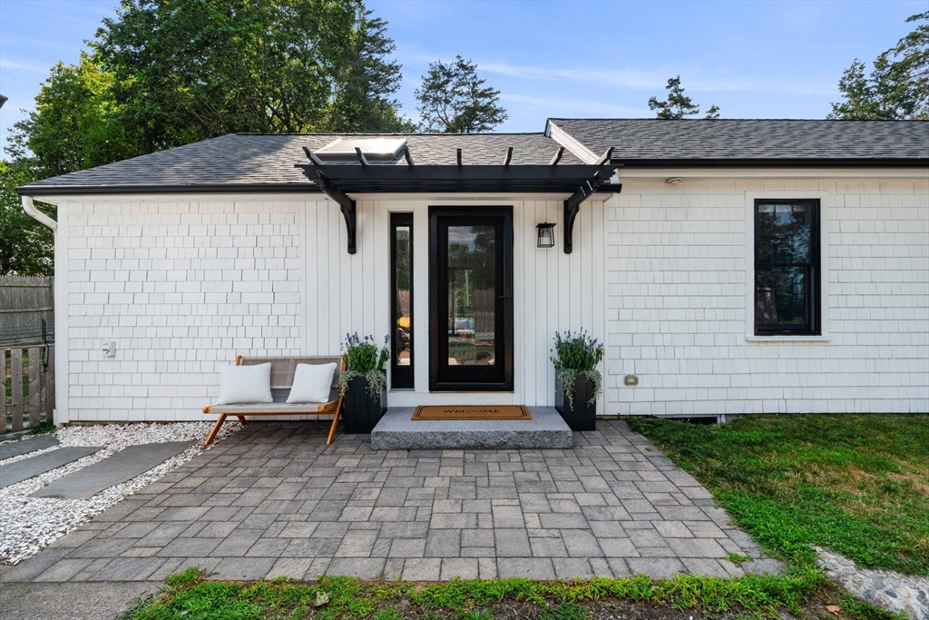 66 Cottage Rd