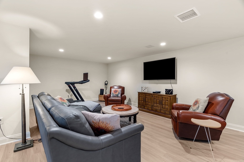 36 Ingalls Village Way