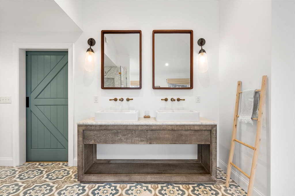 15 Beck Street # 1
