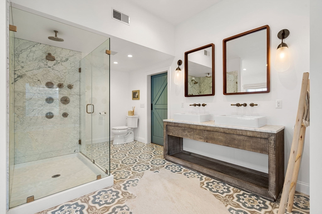 15 Beck Street # 1