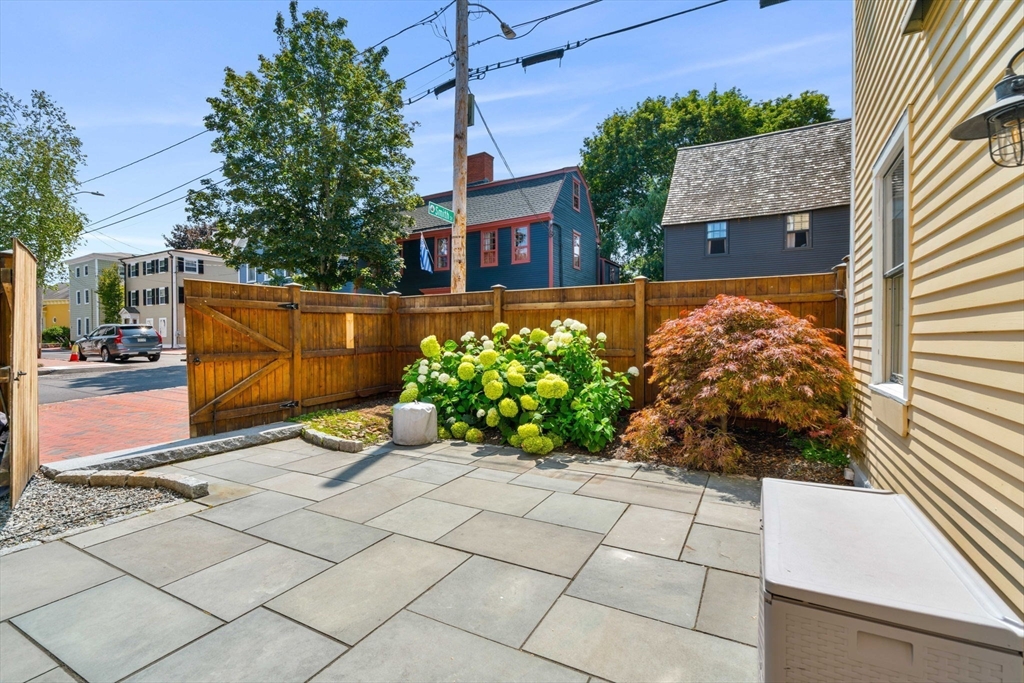 15 Beck Street # 1