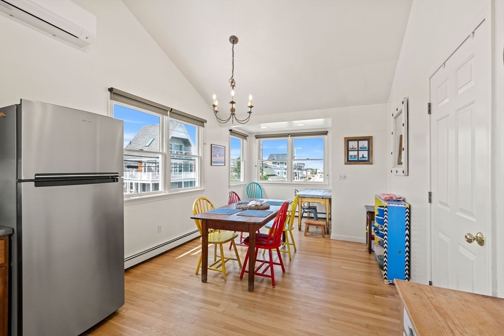 82 Northern Blvd