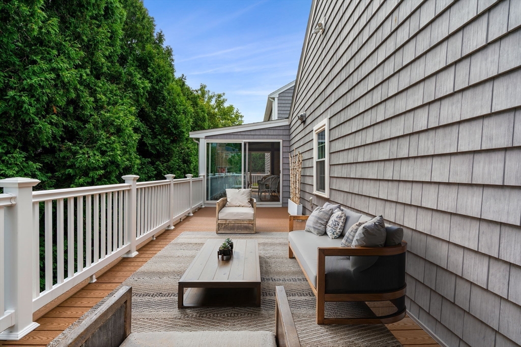 3 Riverview Drive