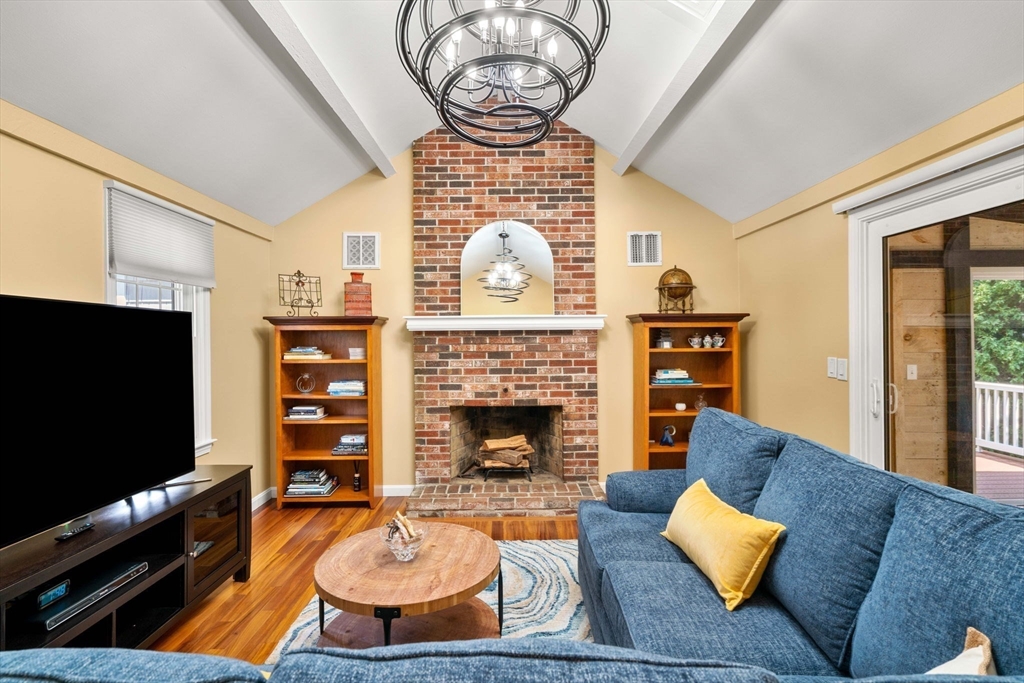 3 Riverview Drive