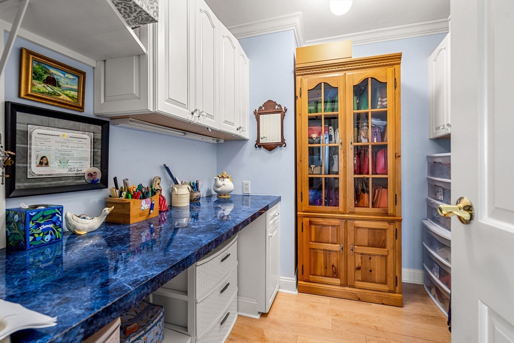 40 Village Rd # 1508