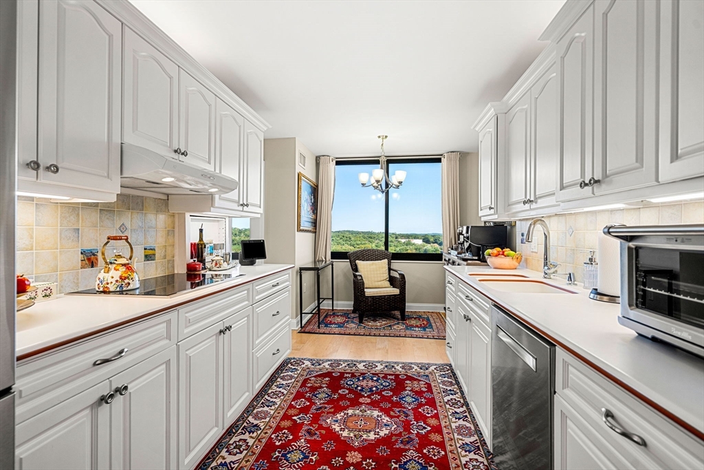 40 Village Rd # 1508