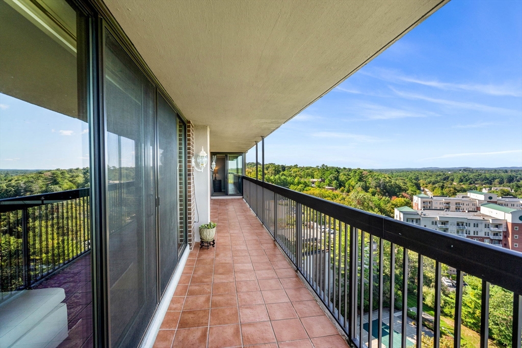 40 Village Rd # 1508