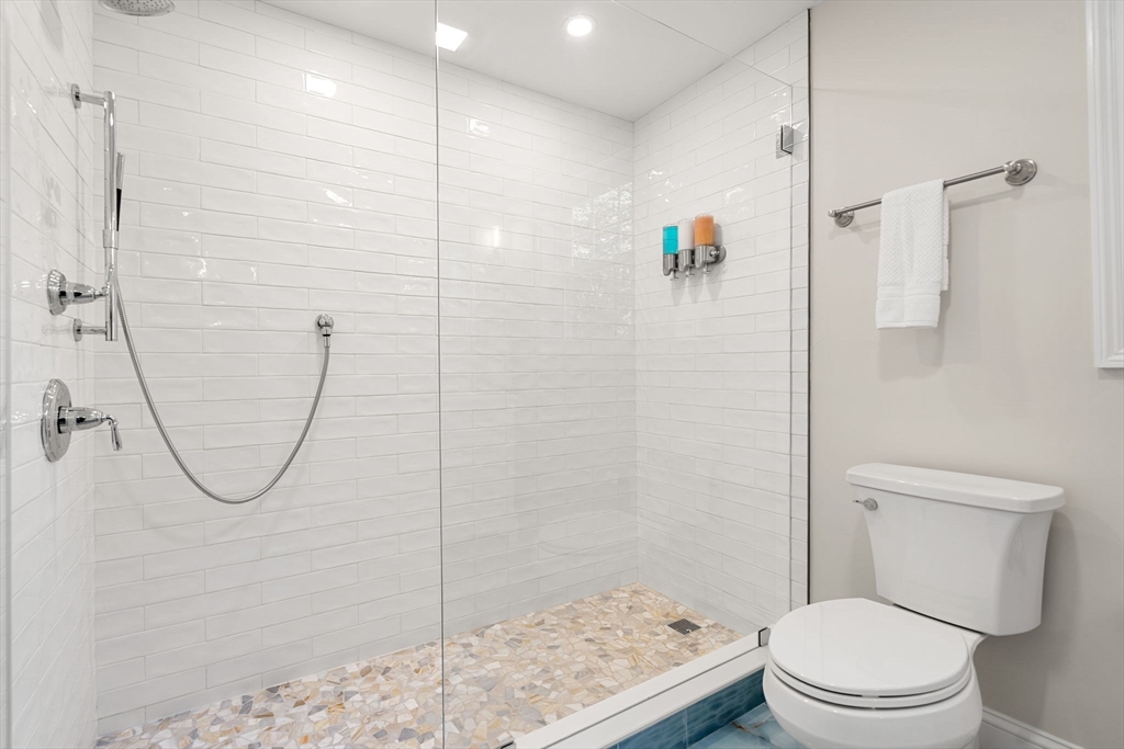 510 Merrimac St # 510