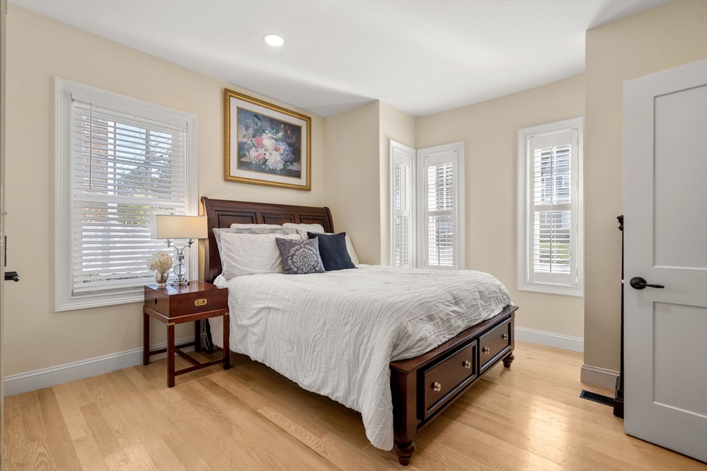 510 Merrimac St # 510