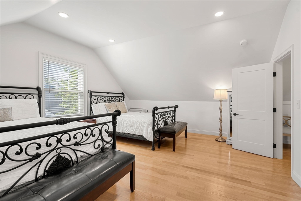 510 Merrimac St # 510