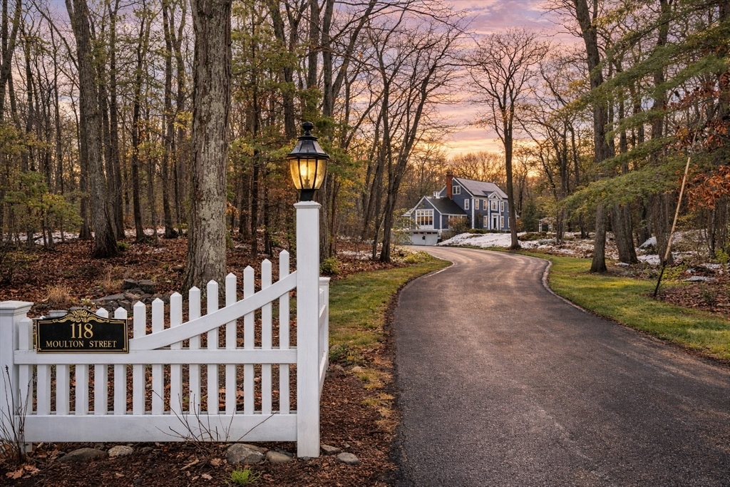 118 Moulton St