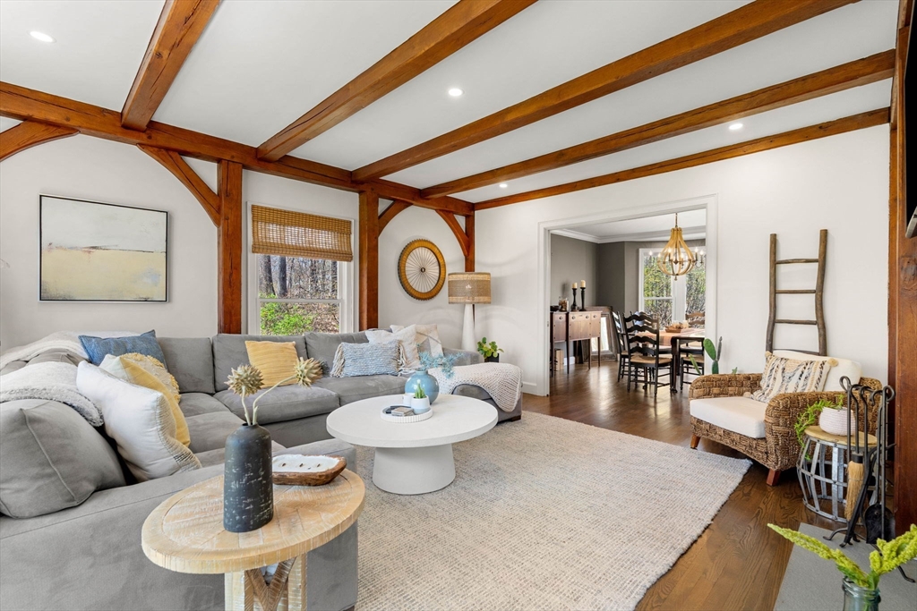 11 Archelaus Hill Rd