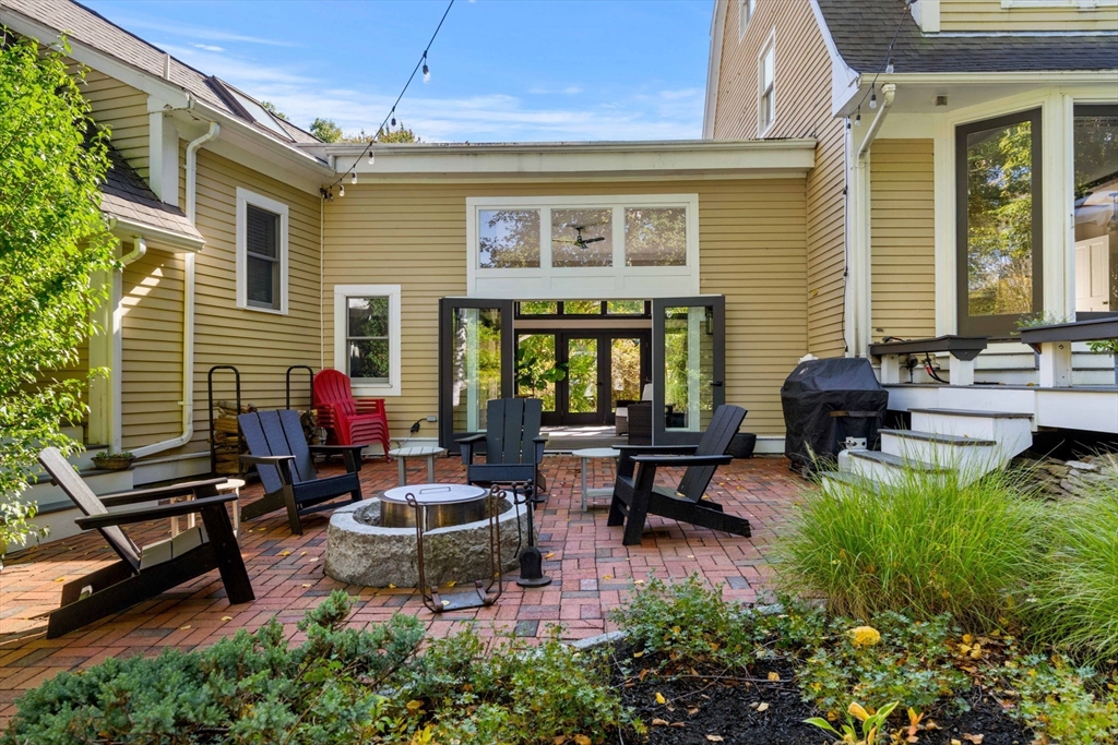 11 Archelaus Hill Rd
