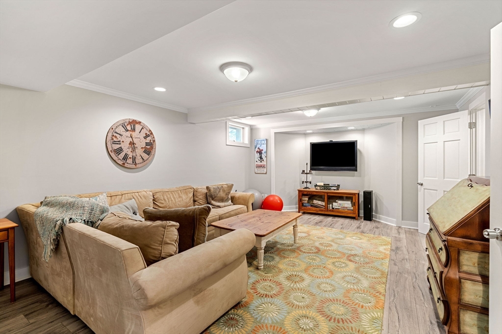11 Archelaus Hill Rd