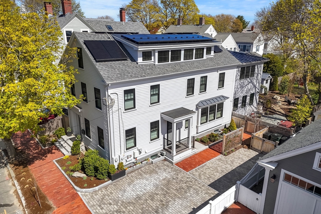 11 Purchase Street