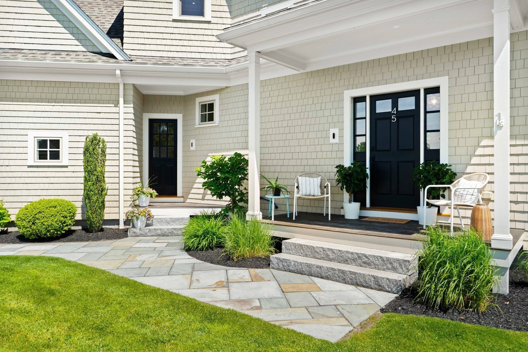 45 Whitehall Cir