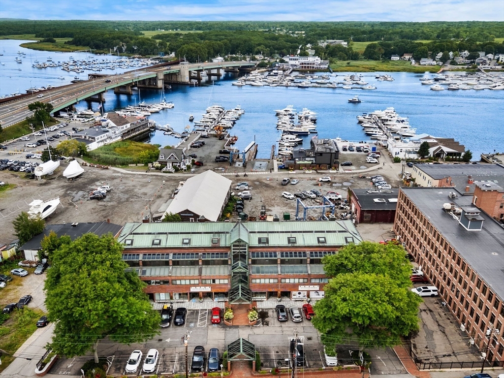 58 Merrimac St # 5 Unit: 2-5