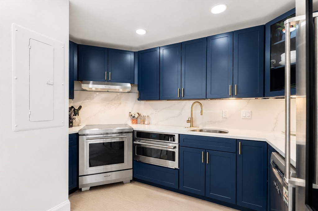 58 Merrimac St # 5 Unit: 2-5