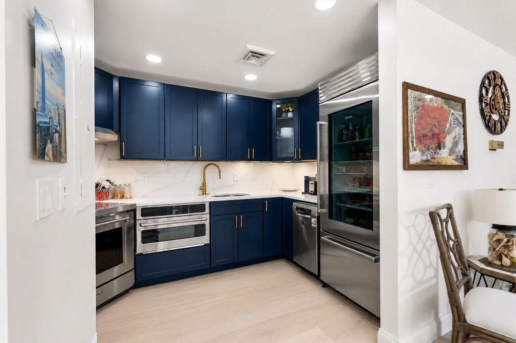 58 Merrimac St # 5 Unit: 2-5
