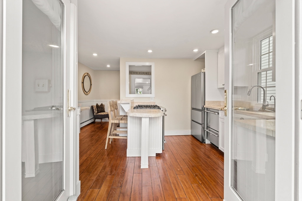 16 Warren St # 16
