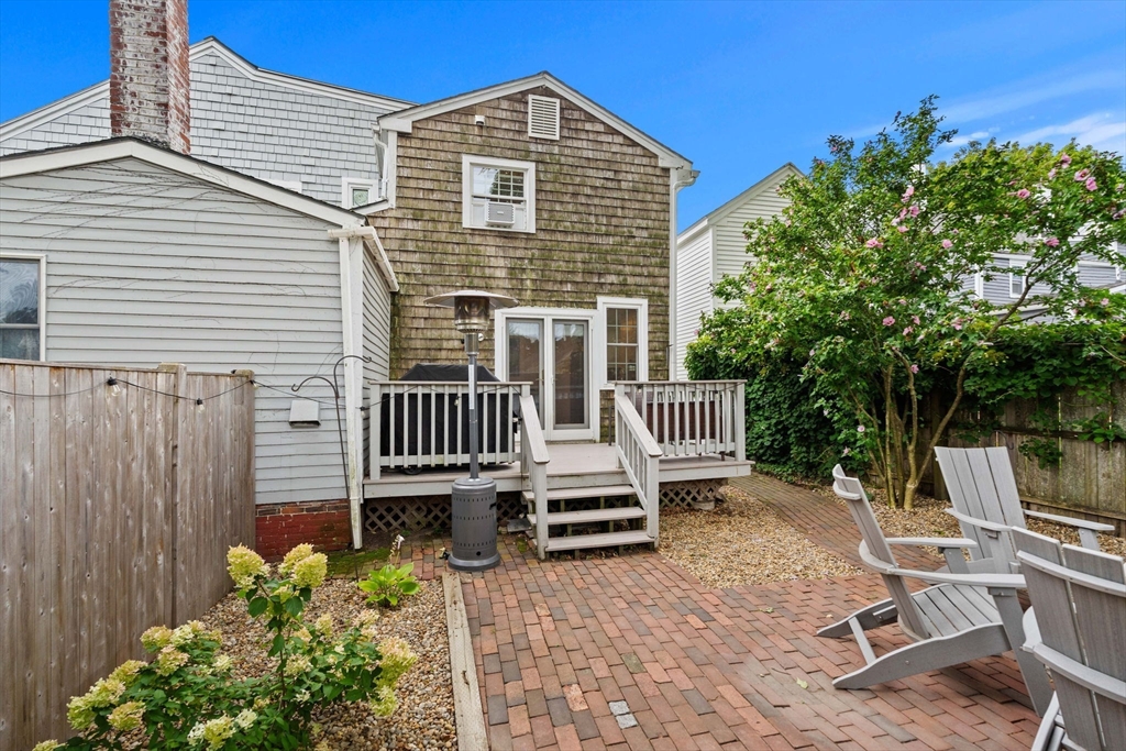 16 Warren St # 16