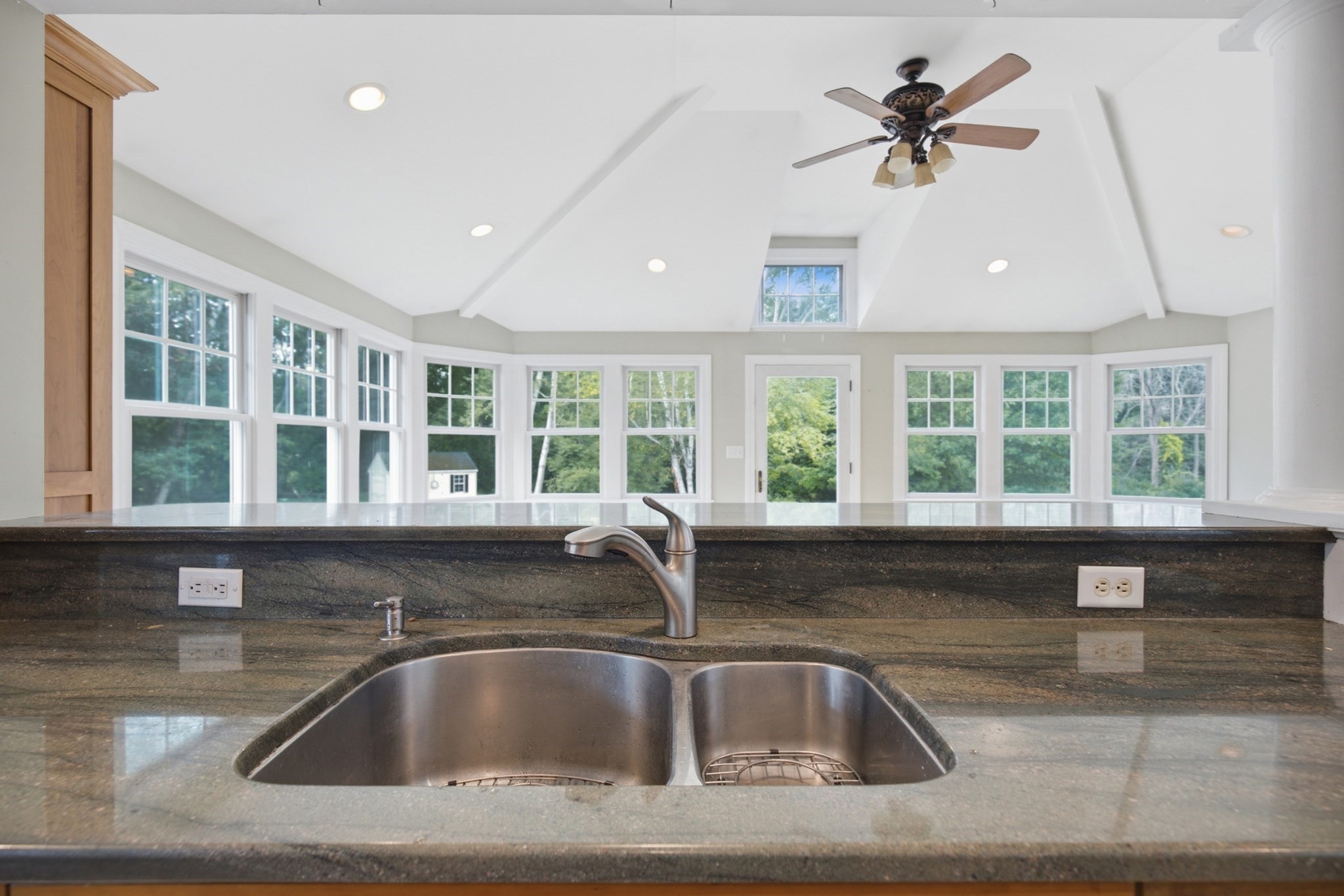 9 Felton Ln