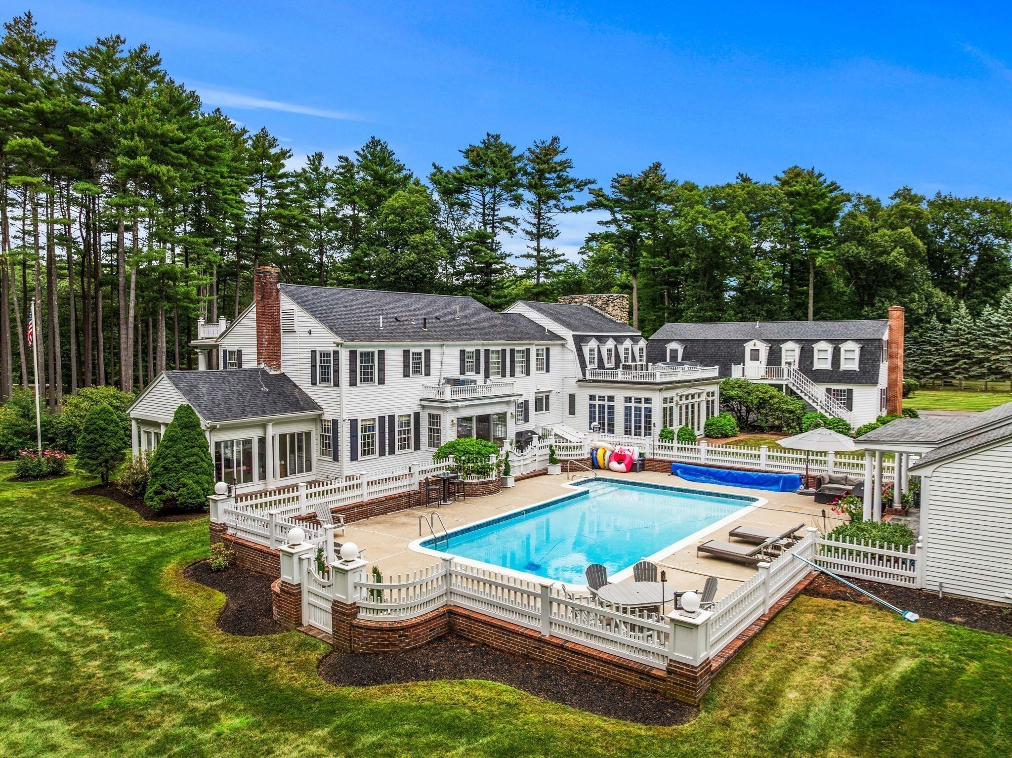 28 Pineswamp Rd
